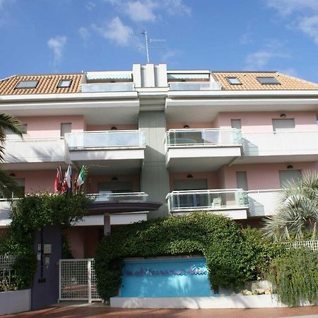 Appartamento Mediterraneo سان بنيديتّو ديل ترونتو المظهر الخارجي الصورة
